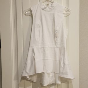 THE cutest sleeveless top!